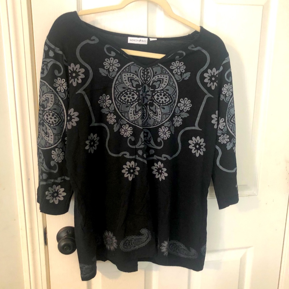 3 for $15! 3/4 length sleeved top